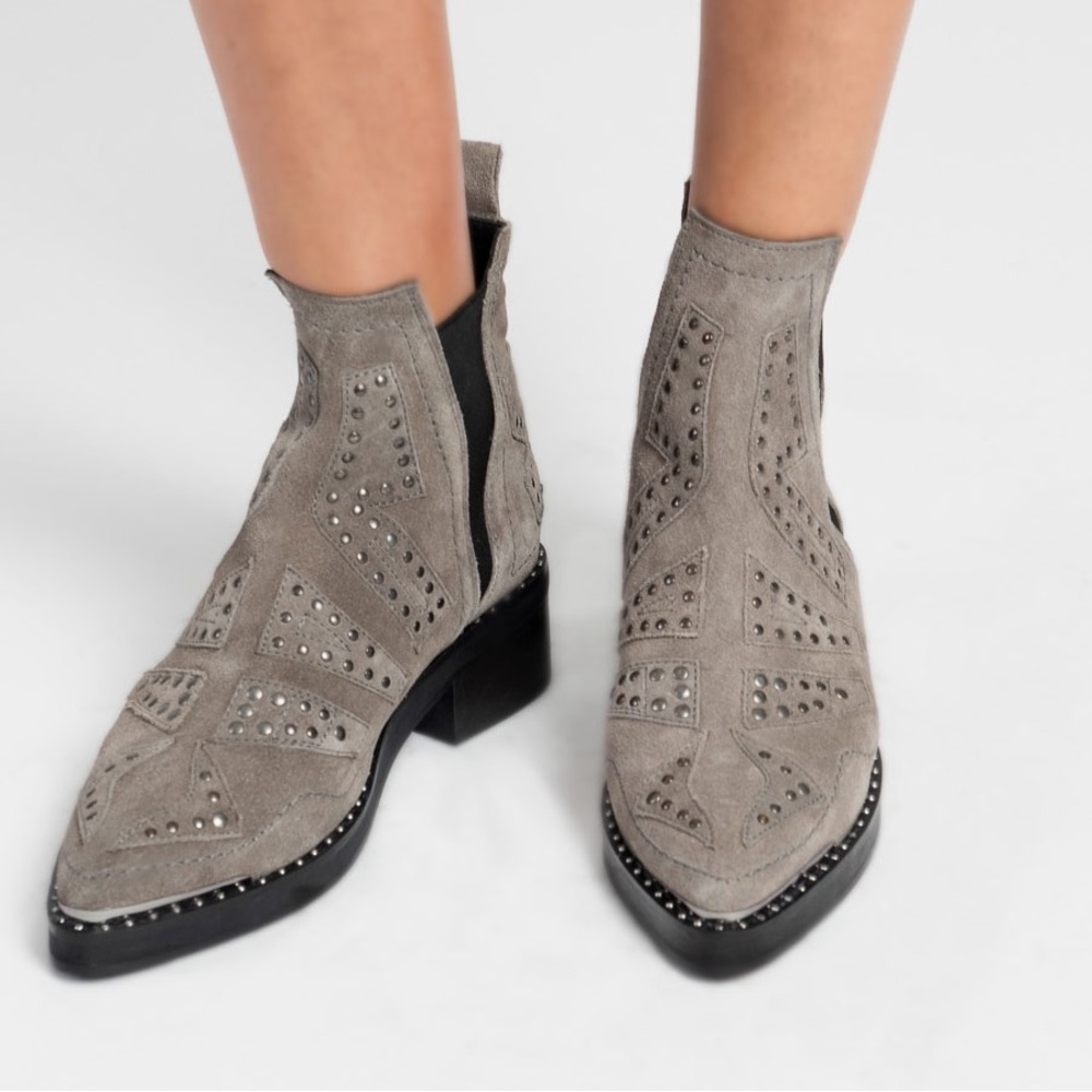 Oneteaspoon studded boot